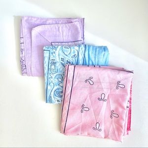 Bundle of 3 bandanas 💜💕💙